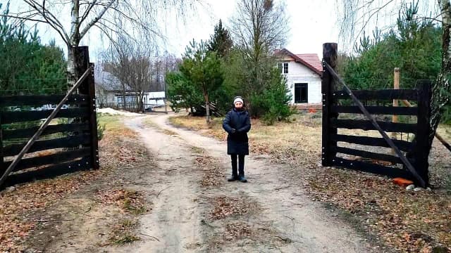 Jak zrobić bramę drewnianą - proste kroki, które zaoszczędzą czas i pieniądze