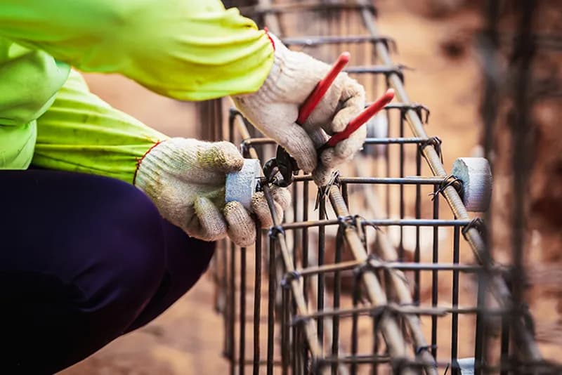 Jakie strzemiona na fundamenty wybrać, aby uniknąć problemów?